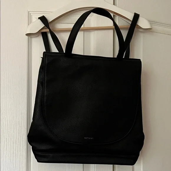 MAT & NAT Backpack/Purse - Picture 4 of 7